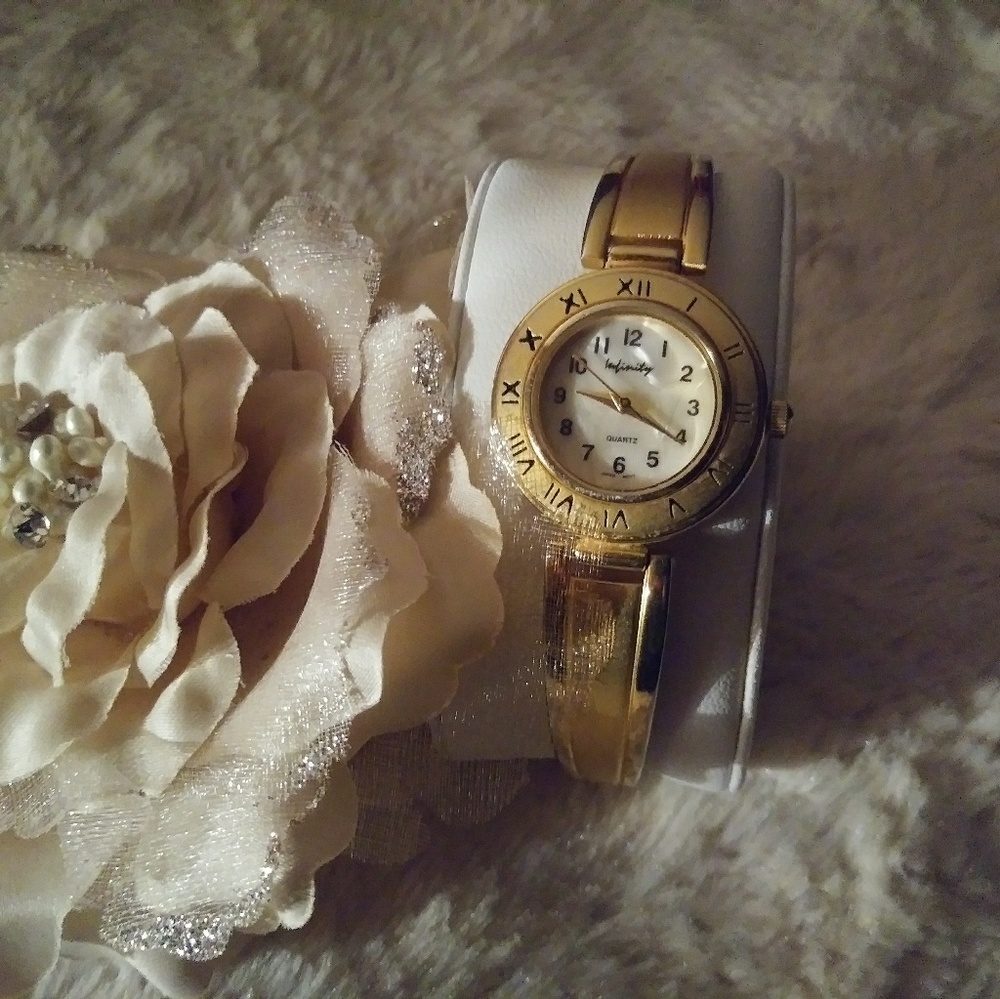 Infinity Ladies Watch🌸 - Picture 6 of 6